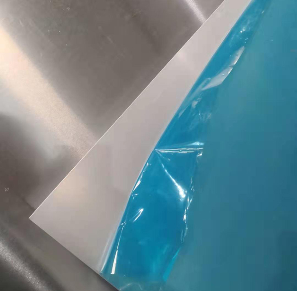 拉丝氧化铝板